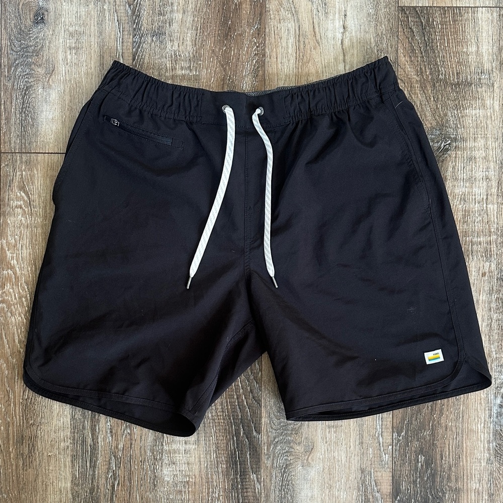 Vuori Banks Shorts Black 7”